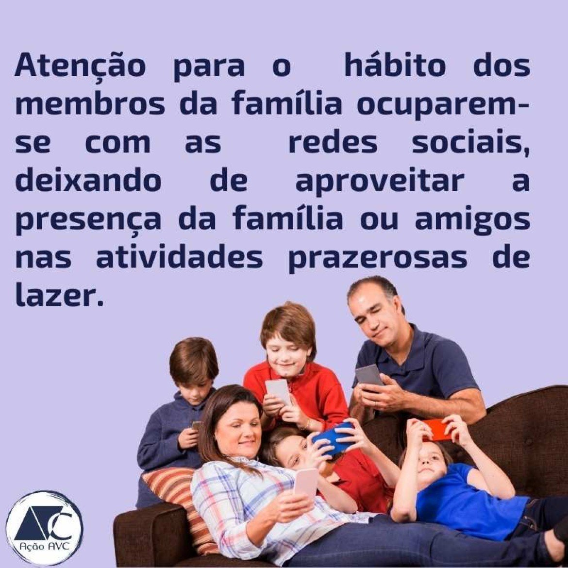 redes sociais em família Celular em família